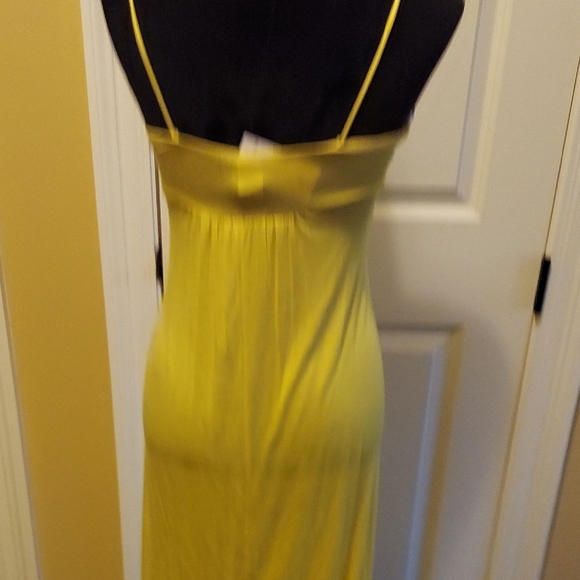 Body Central Sunlit Yellow Maxi Dress - Picture 3 of 5